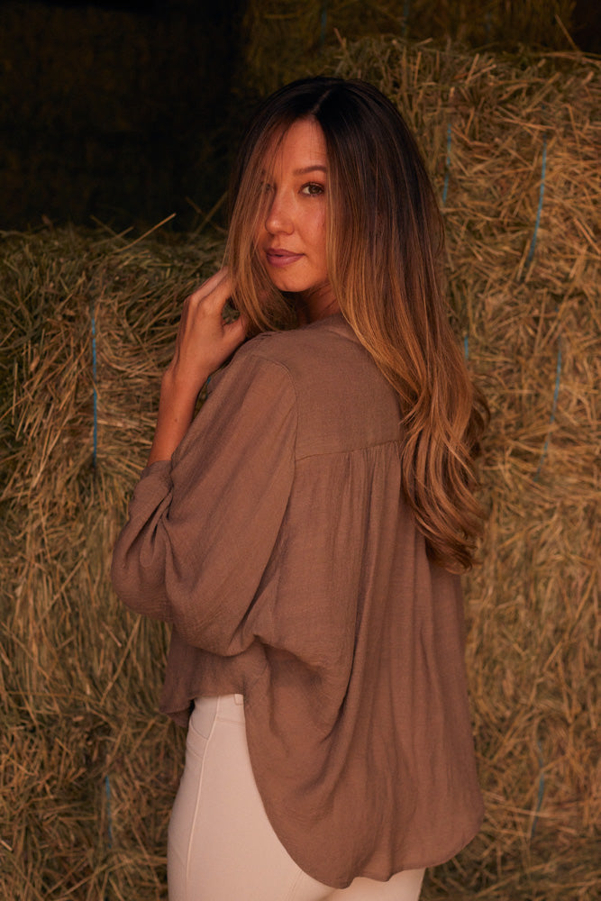 Solid Citizen Equestrian Lee | Mandarin Collar Button Blouse | Toasted Almond