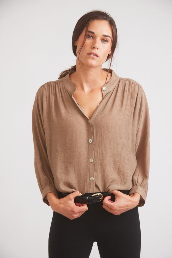 Solid Citizen Equestrian Lee | Mandarin Collar Button Blouse | Toasted Almond