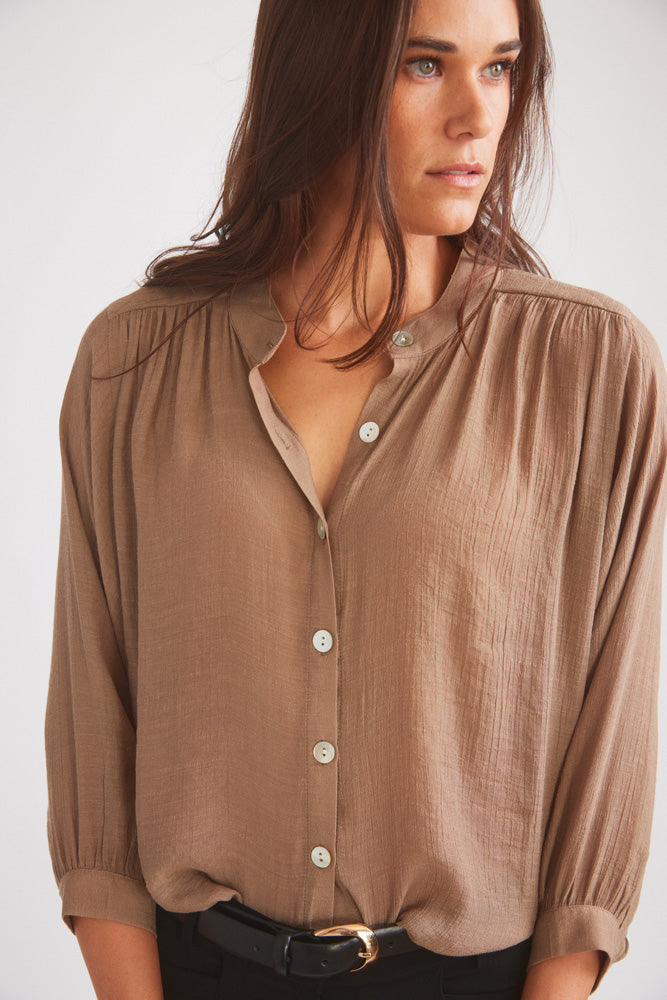 Solid Citizen Equestrian Lee | Mandarin Collar Button Blouse | Toasted Almond