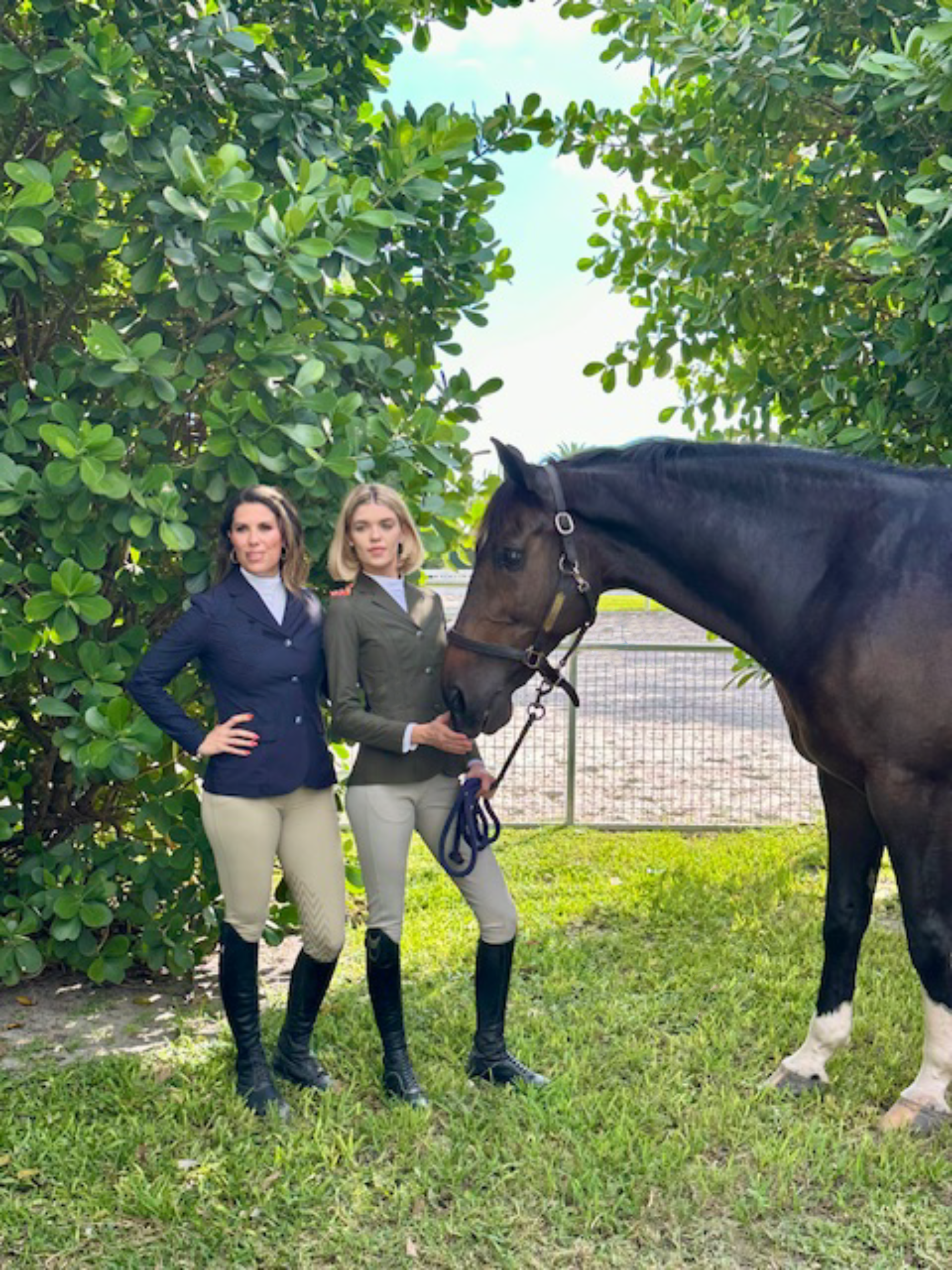 Kathryn Lily Palm Beach Lightweight Jacket- GREEN