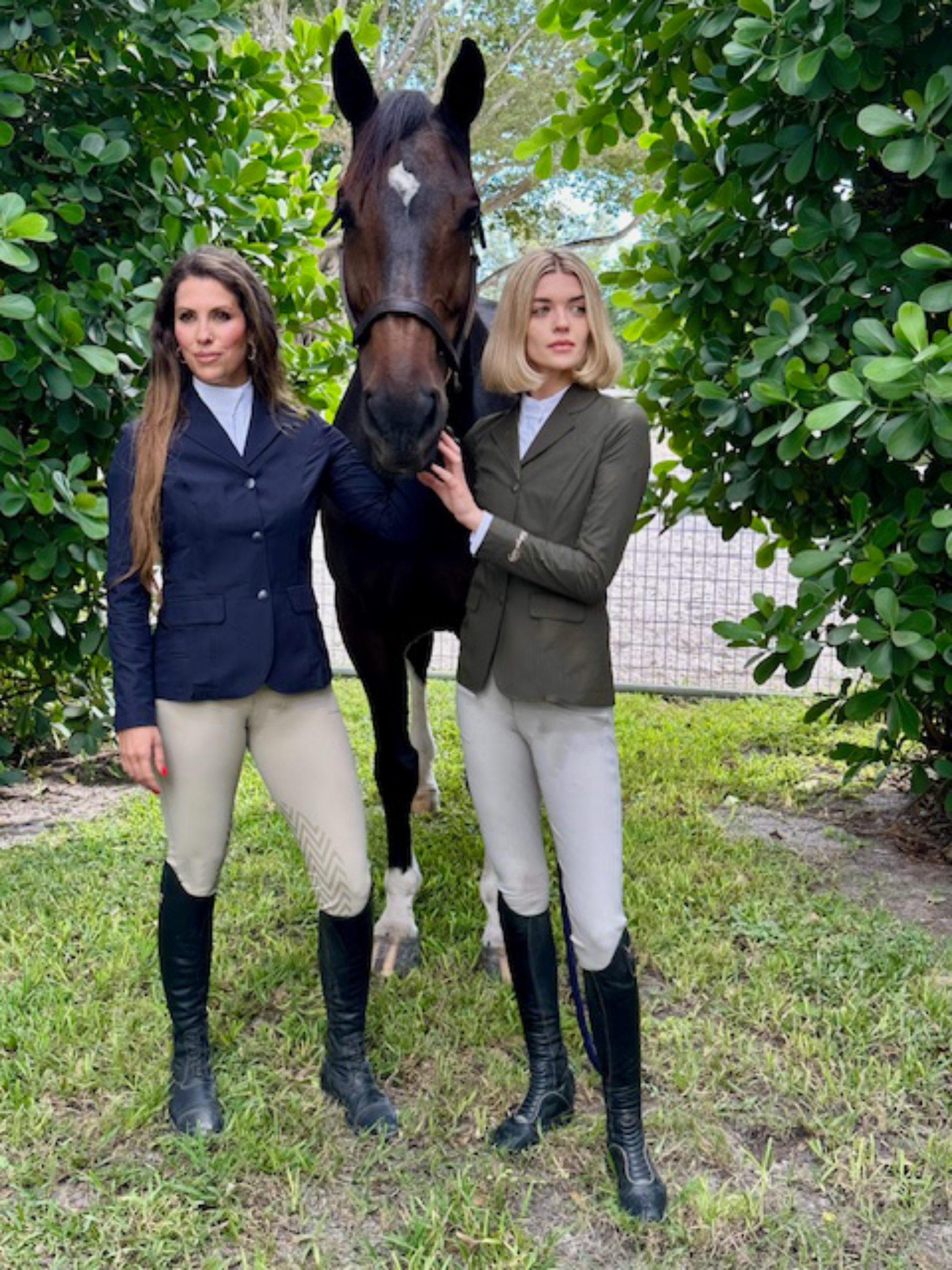 Kathryn Lily Palm Beach Lightweight Jacket- GREEN