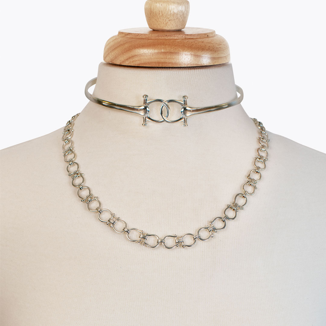 Chapelle - Horseshoe Link Equestrian Necklace in Silver