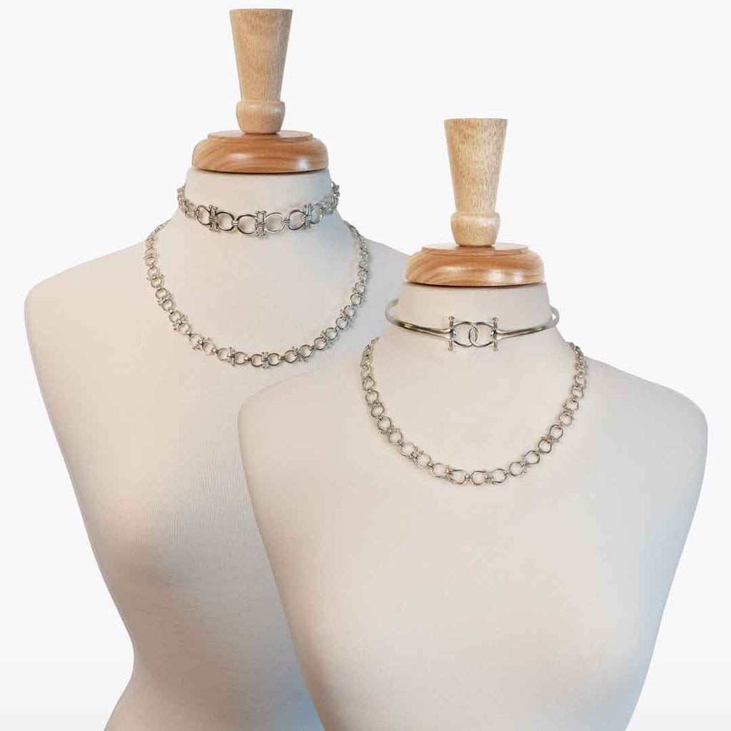 Chapelle - Horseshoe Link Equestrian Necklace in Silver