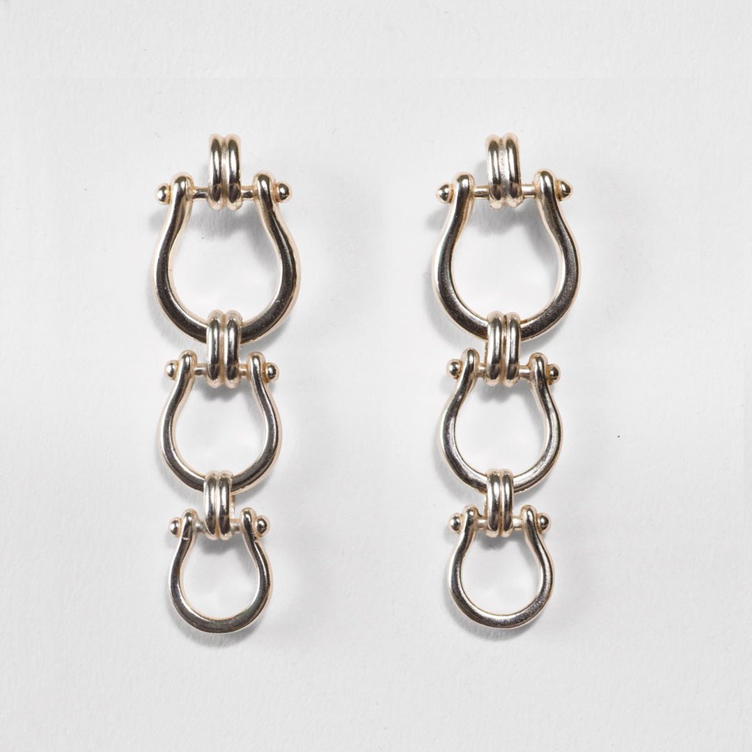 Chapelle - Horseshoe Link Equestrian Necklace in Silver