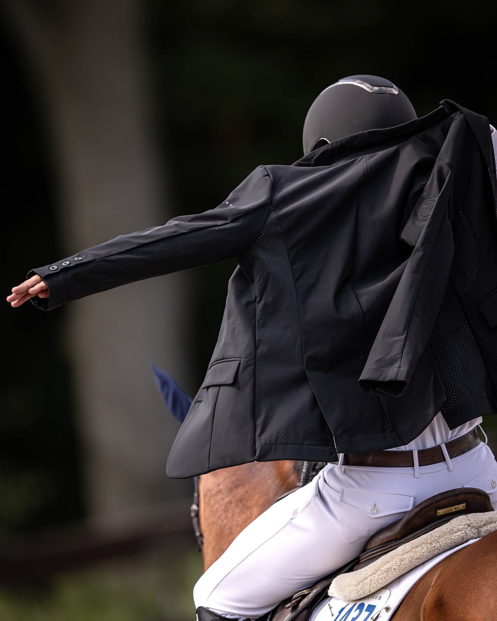 Criniere Life Mens Duke Show Jacket | Black